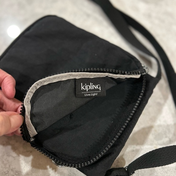 Kipling crossbody small travel bag - Picture 1 of 7